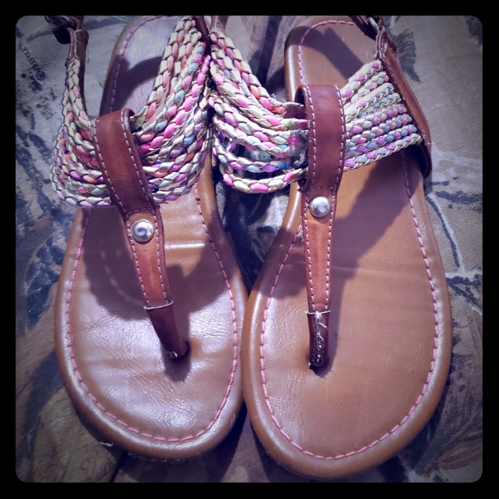 Size 1 girls sandals